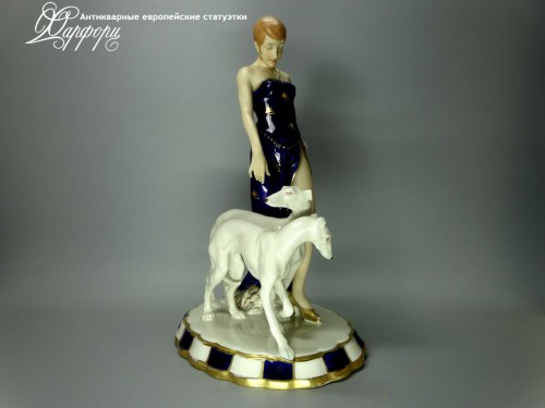 Купить фарфоровые статуэтки Royal Dux, Прогулка, Чехословакия
